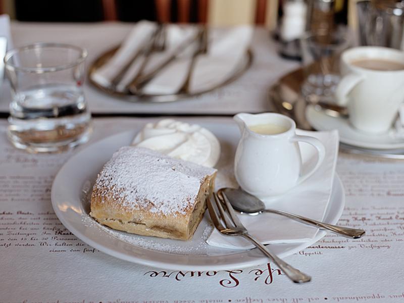 Café Louvre